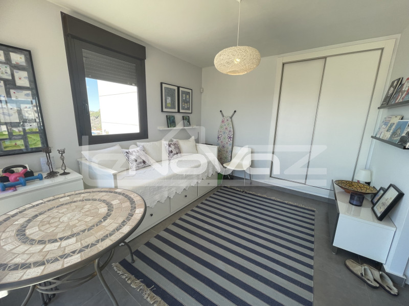 Takvåning med tre sovrum i Las Ramblas. #1997