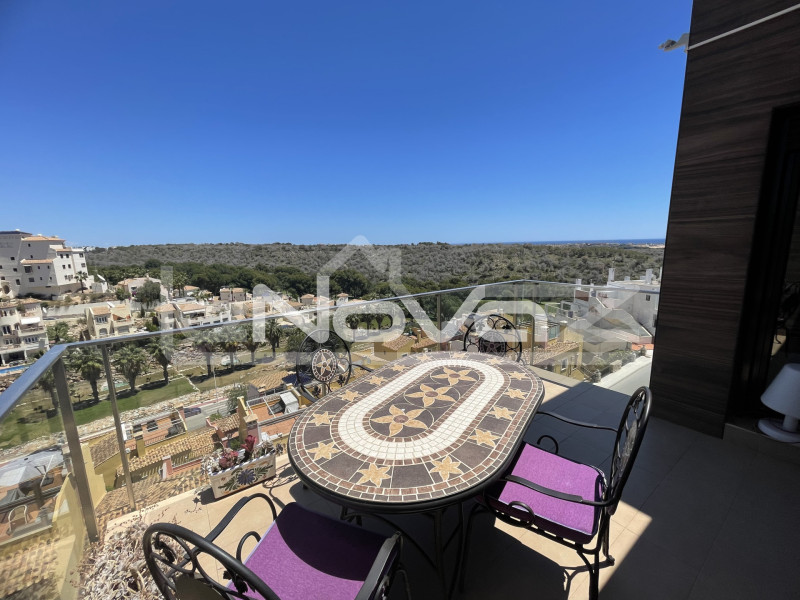 Takvåning med tre sovrum i Las Ramblas. #1997