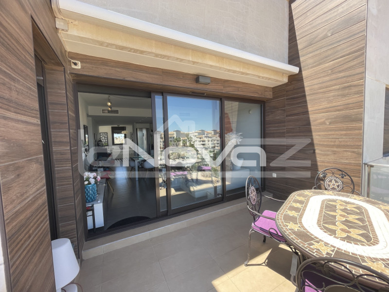 Takvåning med tre sovrum i Las Ramblas. #1997