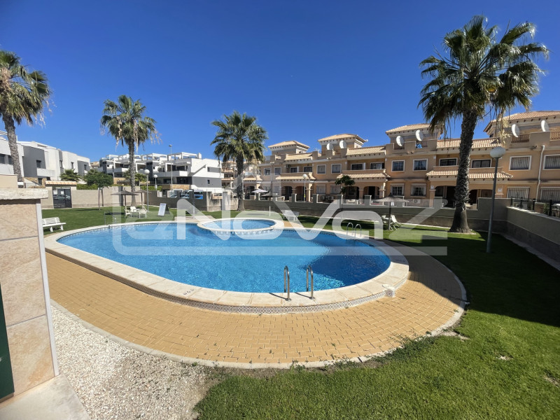 2 bedroom apartment in Villamartín. #2000