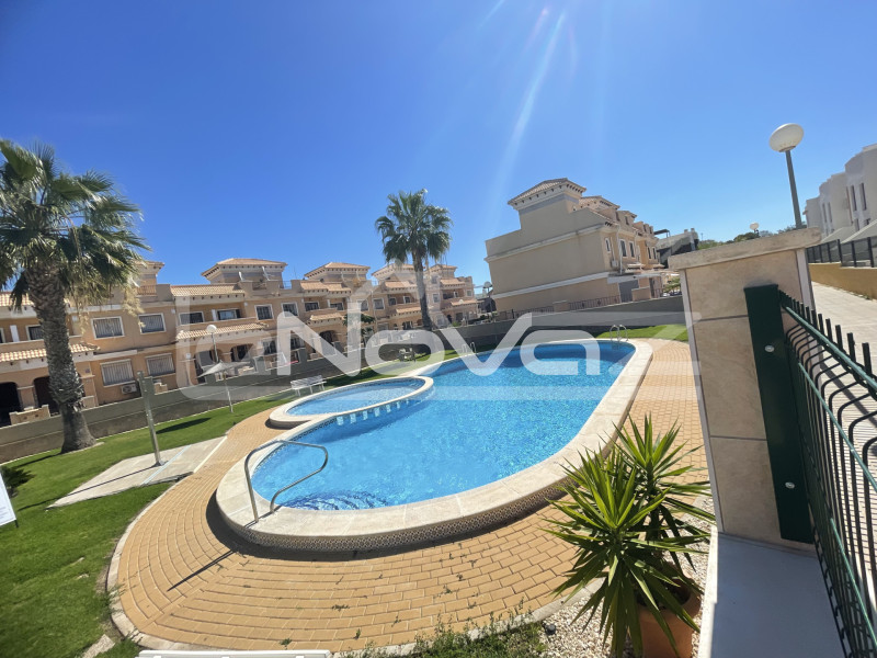 2 bedroom apartment in Villamartín. #2000