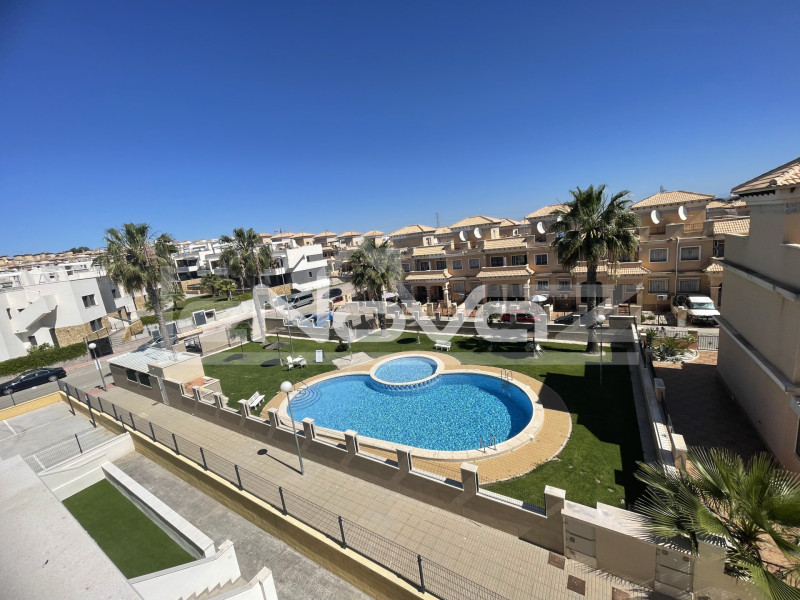 2 bedroom apartment in Villamartín. #2000