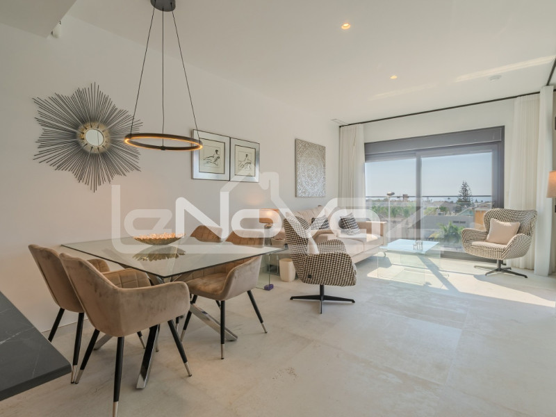 2-bedroom duplex penthouse in La Zenia. #2011