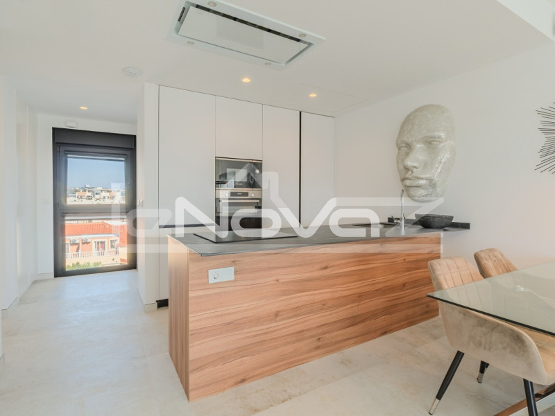 2-bedroom duplex penthouse in La Zenia. #2011