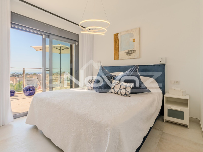 2-bedroom duplex penthouse in La Zenia. #2011