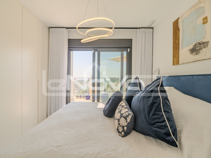 2-bedroom duplex penthouse in La Zenia. #2011