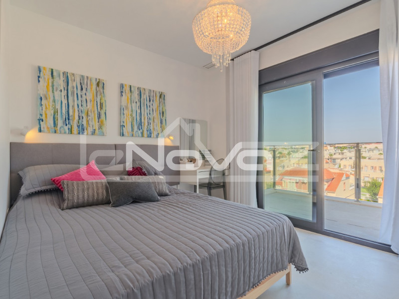 2-bedroom duplex penthouse in La Zenia. #2011