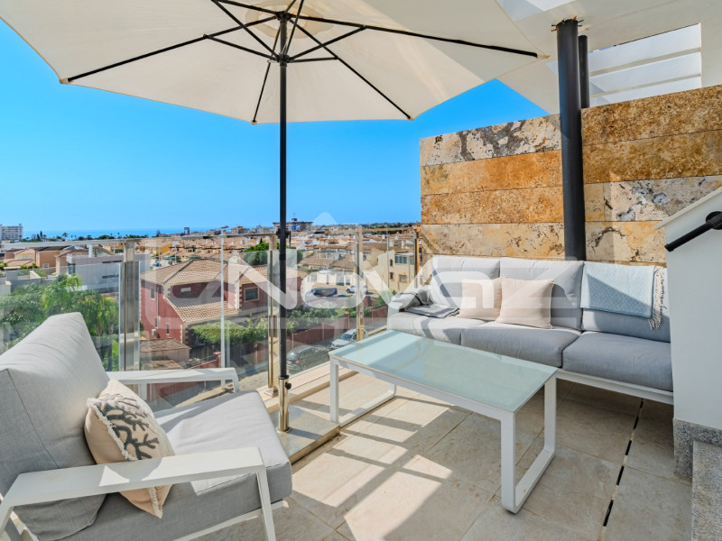 2-bedroom duplex penthouse in La Zenia. #2011