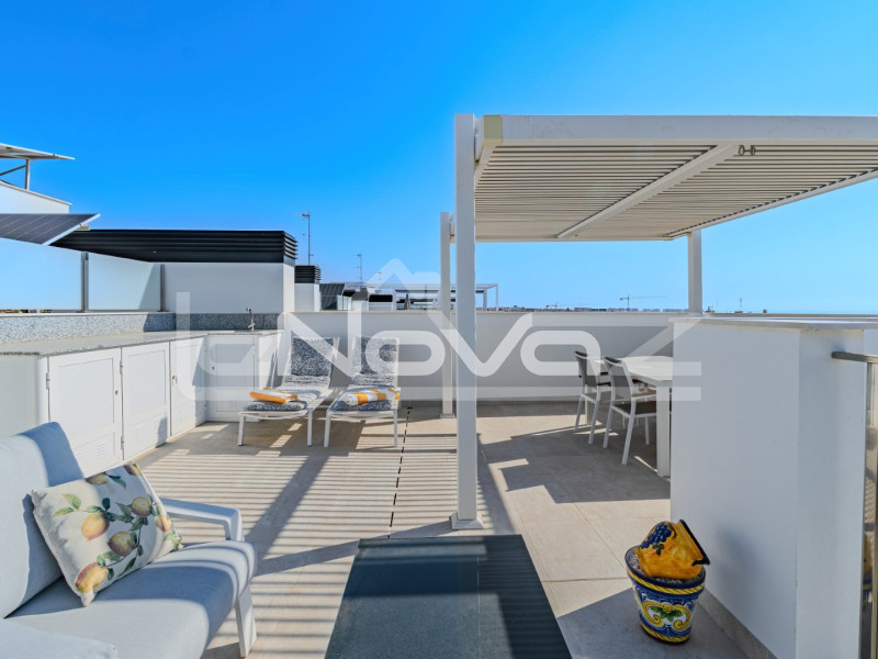 2-bedroom duplex penthouse in La Zenia. #2011