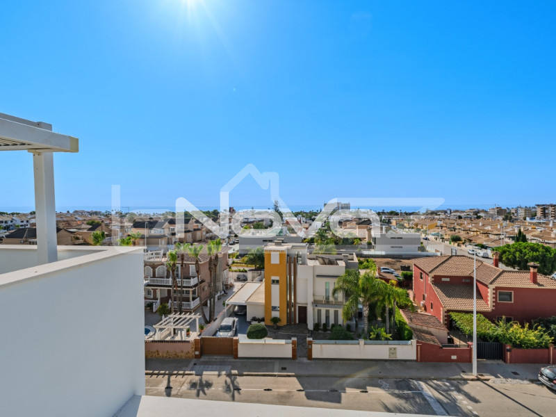 2-bedroom duplex penthouse in La Zenia. #2011