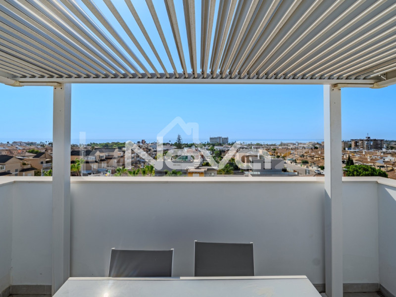 2-bedroom duplex penthouse in La Zenia. #2011