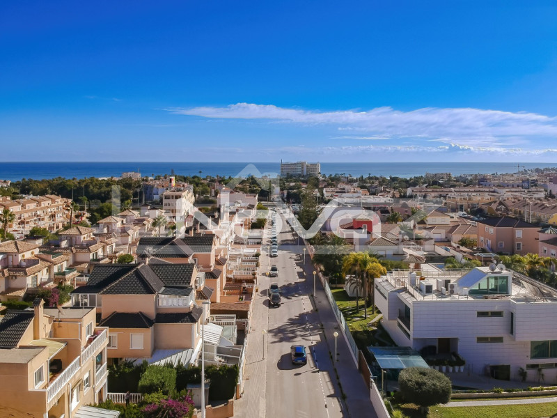2-bedroom duplex penthouse in La Zenia. #2011