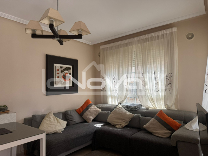 3-piętrowy bungalow z 3 sypialniami w Lomas de Cabo Roig. #2021