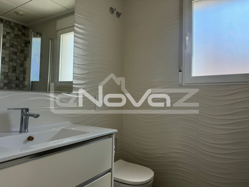 Kétszintes, két hálószobás bungaló Lomas de Cabo Roigban. #2022