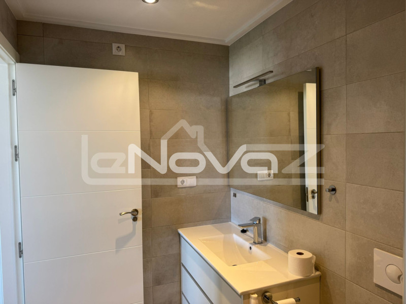 Kétszintes, két hálószobás bungaló Lomas de Cabo Roigban. #2022