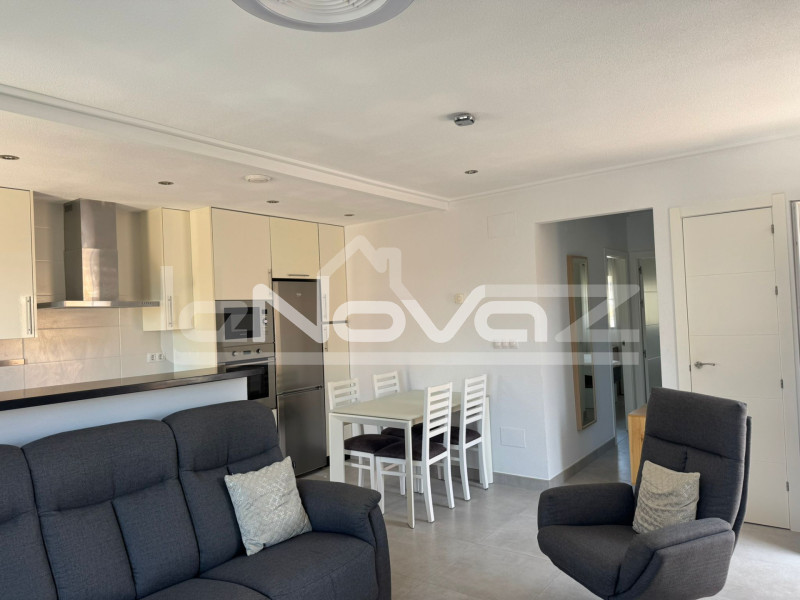 Kétszintes, két hálószobás bungaló Lomas de Cabo Roigban. #2022