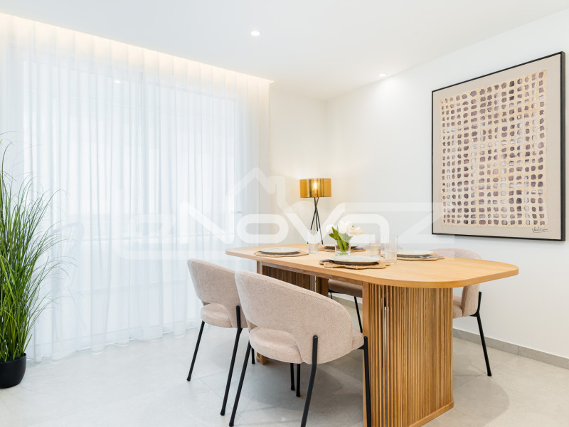 Penthouse on the first line of the beach in Torrevieja. #2023