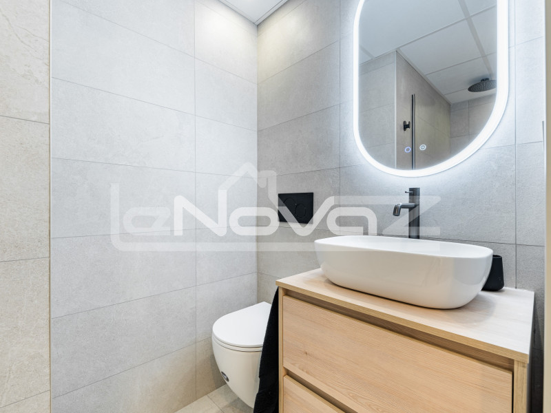 Penthouse on the first line of the beach in Torrevieja. #2023