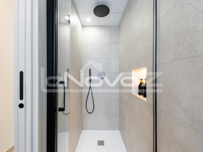 Penthouse on the first line of the beach in Torrevieja. #2023