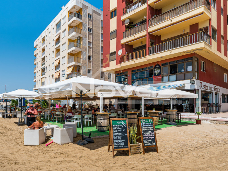 Penthouse on the first line of the beach in Torrevieja. #2023