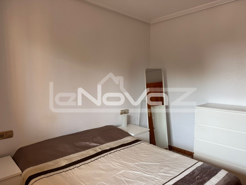 2-bedroom penthouse in Villamartín. #2025