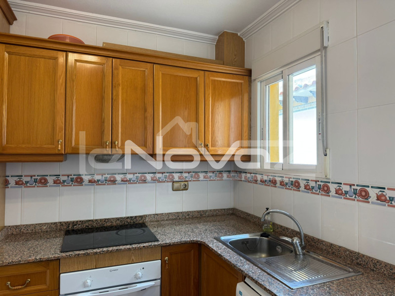 2-bedroom penthouse in Villamartín. #2025