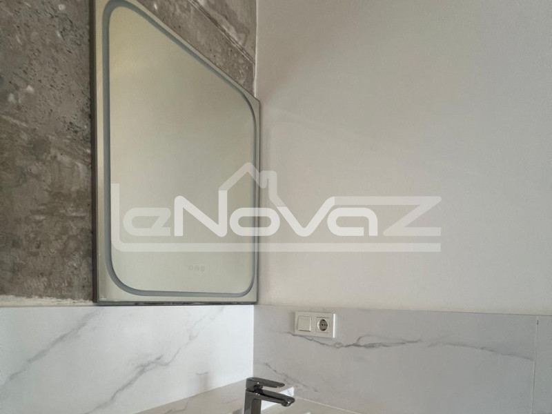 Commercial premises for business in the vibrant La Zenia area. #2030