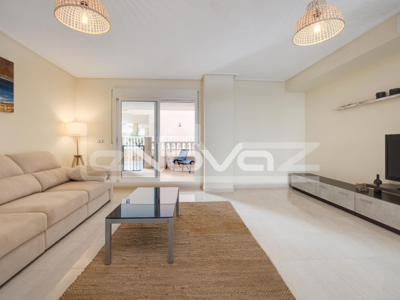 Felújított 3 hálószobás bungaló Los Dolsesben. #2034