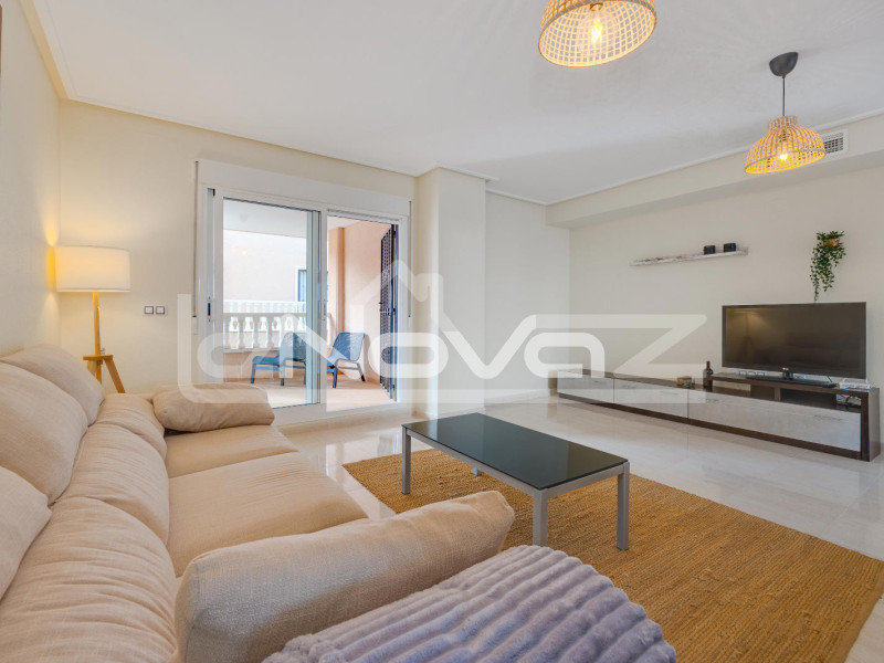 Felújított 3 hálószobás bungaló Los Dolsesben. #2034