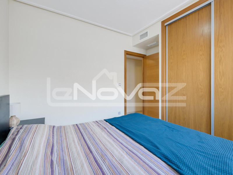 Felújított 3 hálószobás bungaló Los Dolsesben. #2034