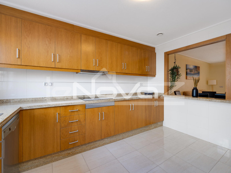 Felújított 3 hálószobás bungaló Los Dolsesben. #2034