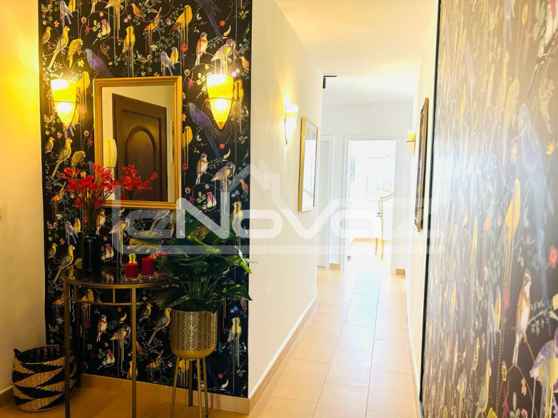 Incredible penthouse with 3 bedrooms, 3 bathrooms, huge solarium with breathtaking sea views 200m from the beach in La Zenia.. #2039