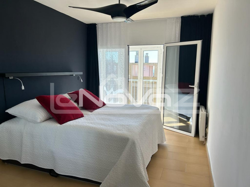 Incredible penthouse with 3 bedrooms, 3 bathrooms, huge solarium with breathtaking sea views 200m from the beach in La Zenia.. #2039