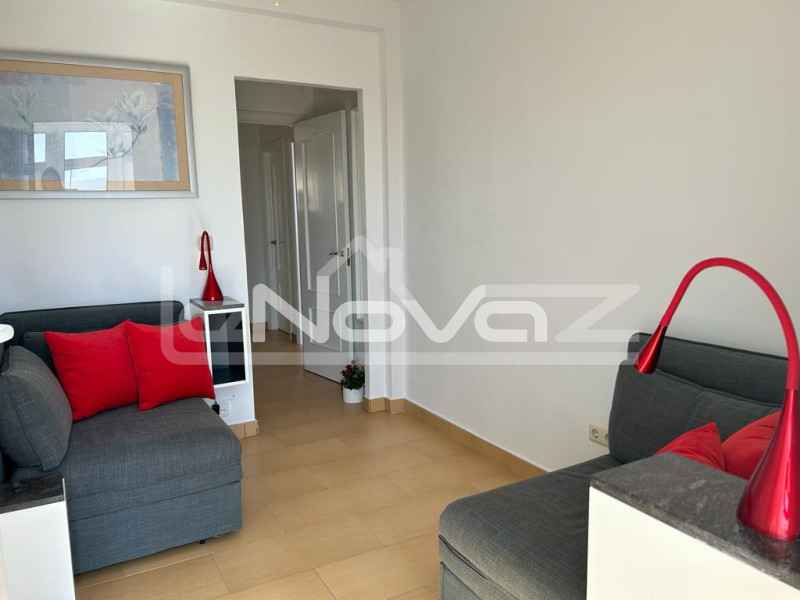 Incredible penthouse with 3 bedrooms, 3 bathrooms, huge solarium with breathtaking sea views 200m from the beach in La Zenia.. #2039