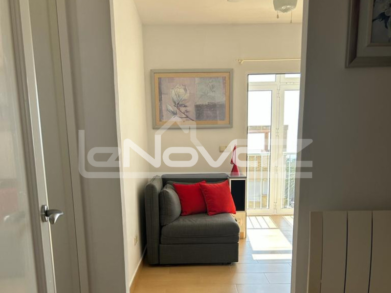 Incredible penthouse with 3 bedrooms, 3 bathrooms, huge solarium with breathtaking sea views 200m from the beach in La Zenia.. #2039