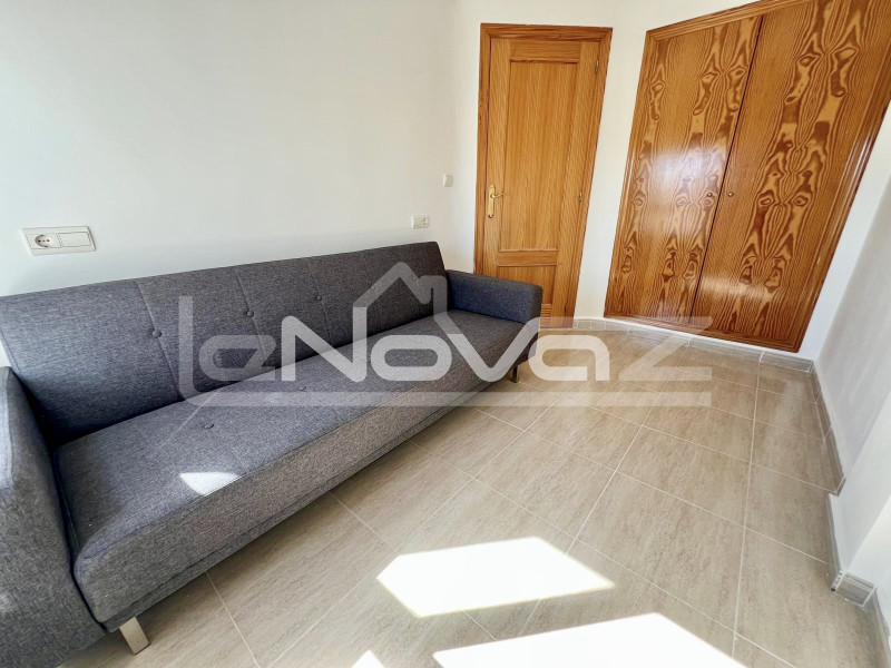 2 bedroom apartment with private courtyard and solarium. Villamartin. #2041