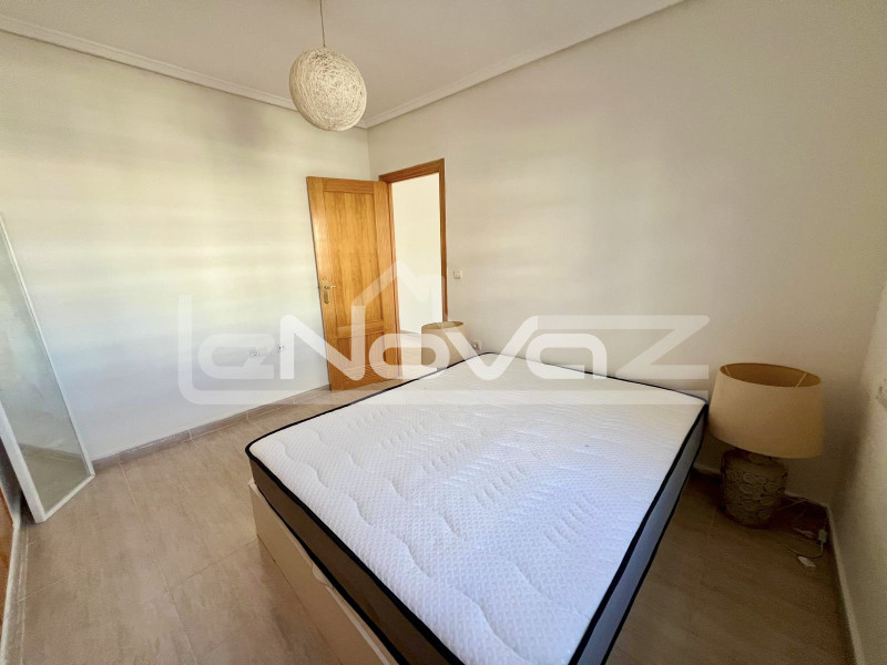 2 bedroom apartment with private courtyard and solarium. Villamartin. #2041