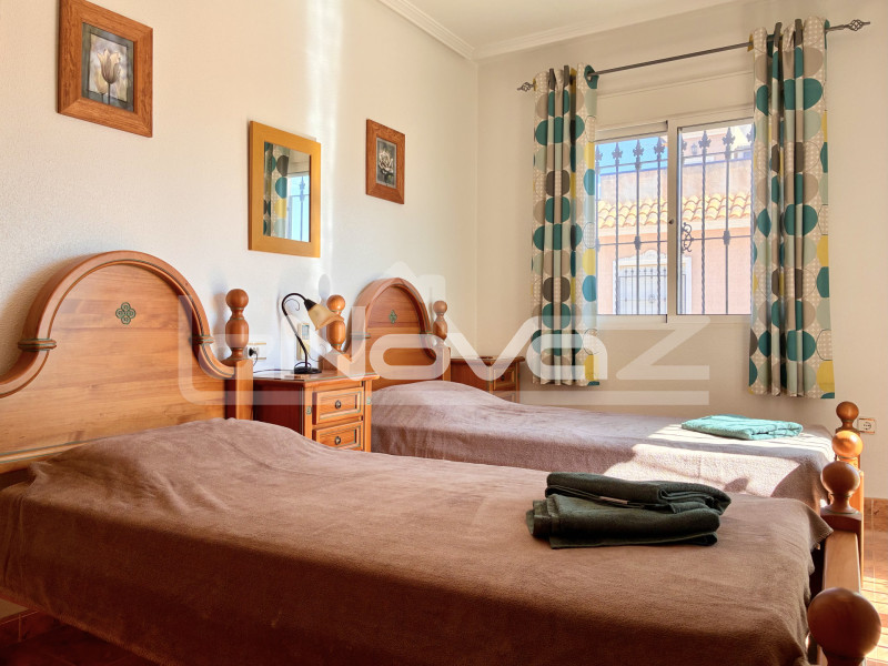 Сонячне та затишне бунгало в Ла Зенія, Оріуела Коста. #2042