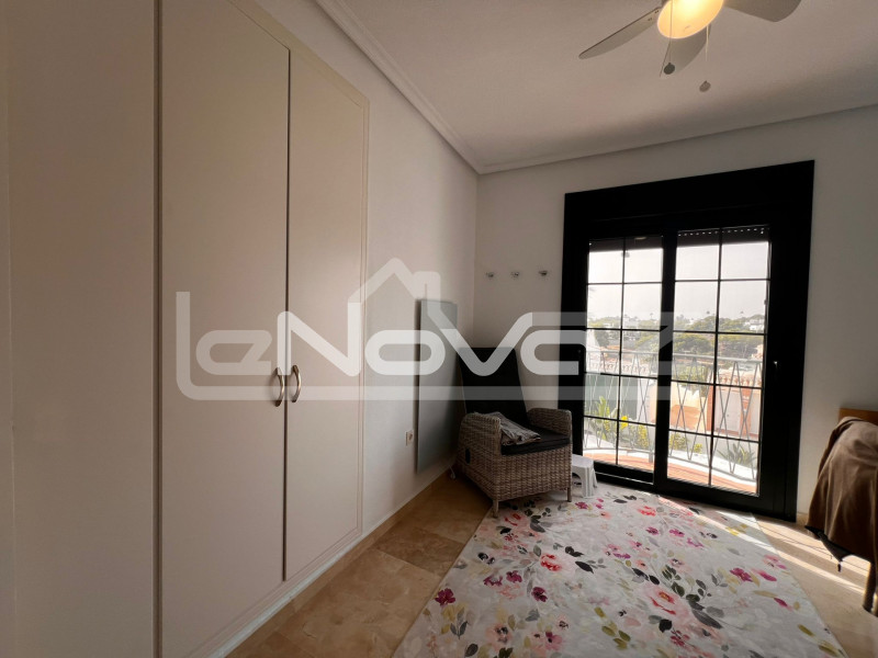 Відремонтована окрема вілла в Лос-Дольсес з приватним басейном та видом на море. #2043