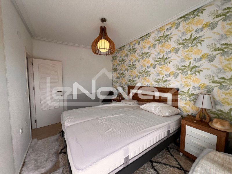 Відремонтована окрема вілла в Лос-Дольсес з приватним басейном та видом на море. #2043