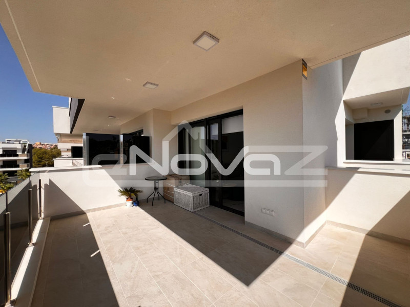 Новозбудована квартира у Вільямартіні зі спа-центром та розкішними місцями загального користування. #2045