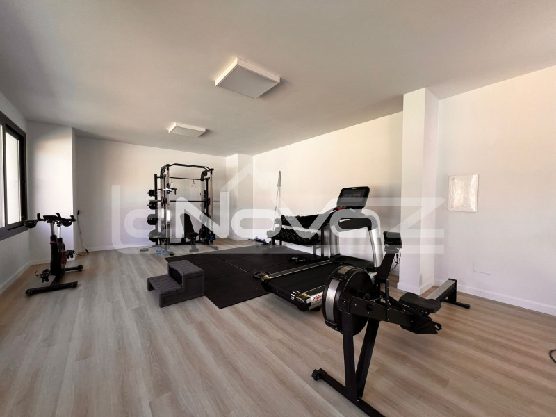 Новозбудована квартира у Вільямартіні зі спа-центром та розкішними місцями загального користування. #2045