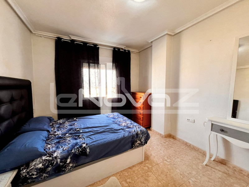 Két hálószobás apartman Torreviejában. #2048