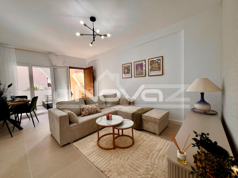 Відремонтована квартира на першому поверсі за 10 хвилин від пляжу Ла-Зенія. #2050