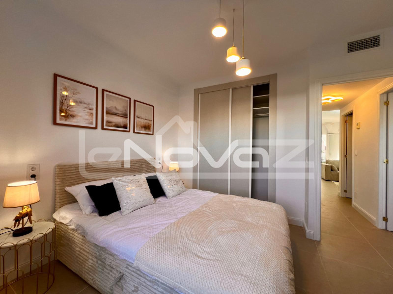 Відремонтована квартира на першому поверсі за 10 хвилин від пляжу Ла-Зенія. #2050