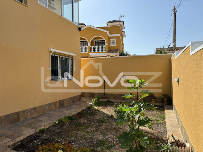 Відремонтована окрема вілла у Вільямартіні, з південною орієнтацією. #2051