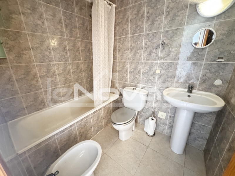 Ground-floor bungalow with garden and communal pool in Villamartín. #2052