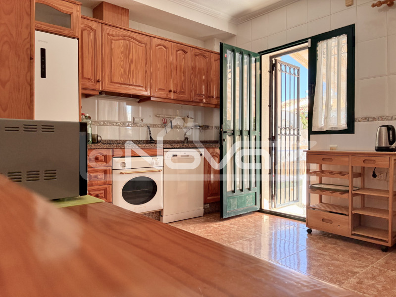 Long-term bungalow rental by the sea - Calle Mayor 12, La Zenia. #2056