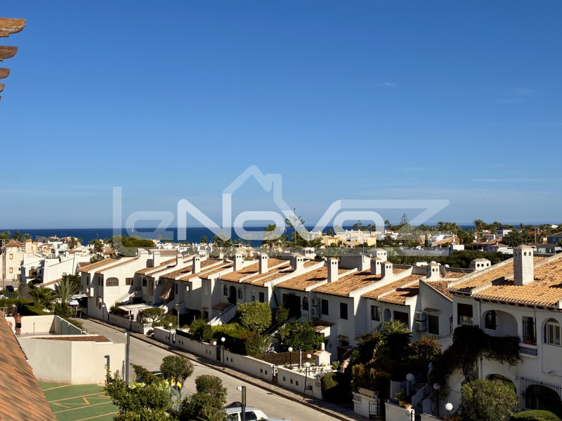 Long-term bungalow rental by the sea - Calle Mayor 12, La Zenia. #2056
