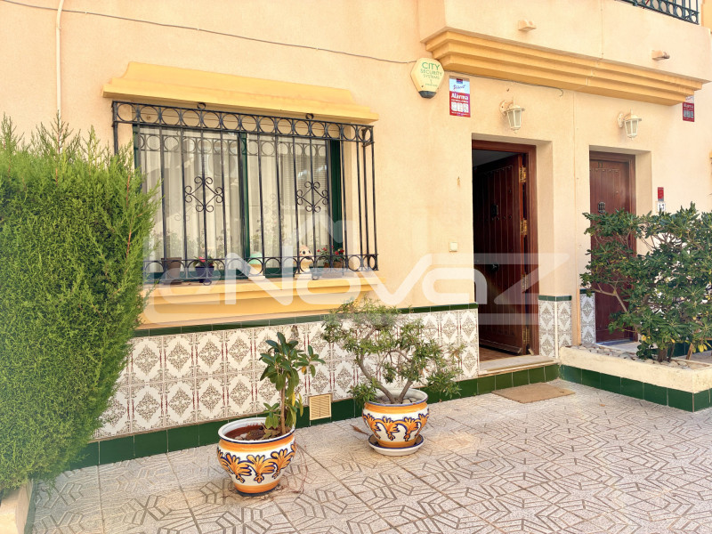 Long-term bungalow rental by the sea - Calle Mayor 12, La Zenia. #2056